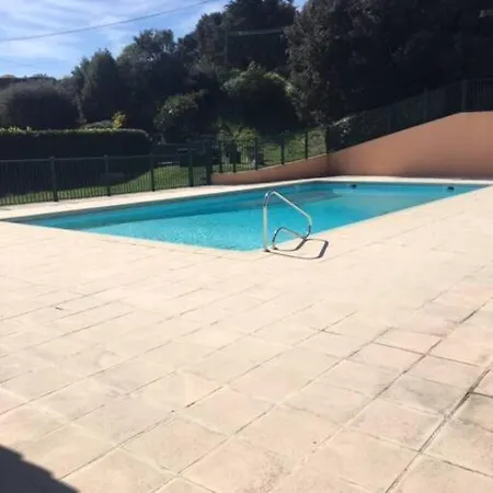Holiday home Confort Au Calme
