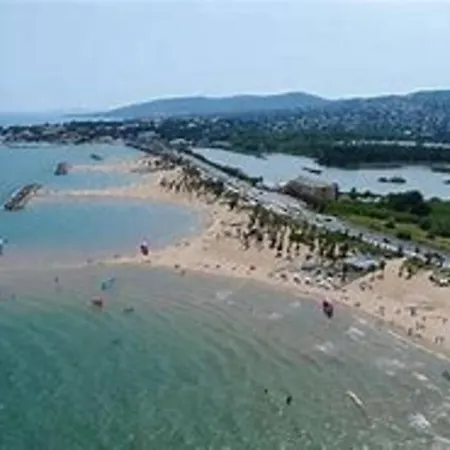 Climatisee Calme Avec Bassin Prive Et Grande Piscine Partagee A St Aygulf * Fréjus