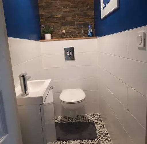 Climatisee Calme Avec Bassin Prive Et Grande Piscine Partagee A St Aygulf *